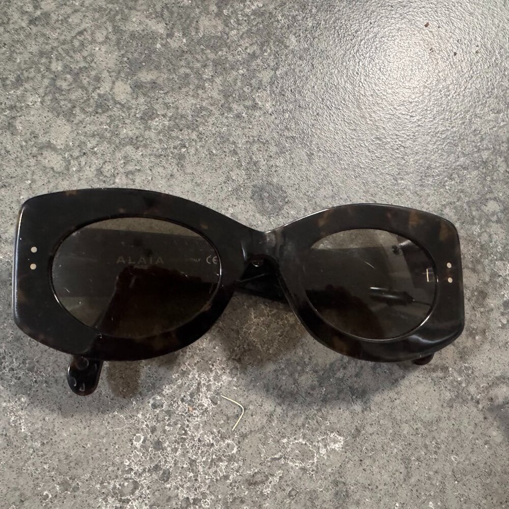 Alaia/Paris Sunglasses; Made in Italy